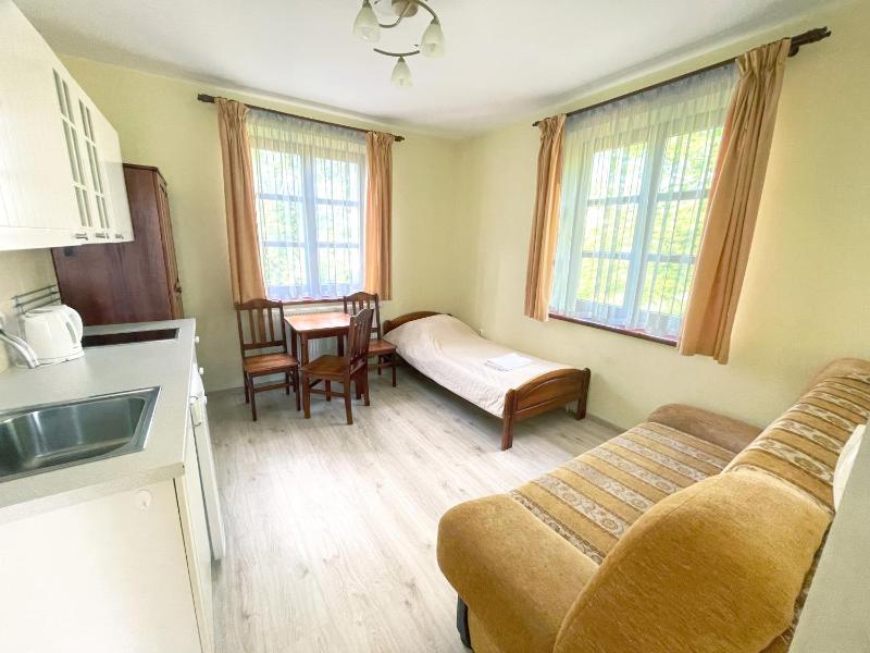 Two-Bedroom Apartment with Garden View image 4