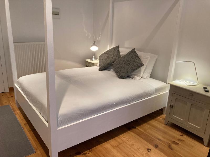 Deluxe Double Room image 4