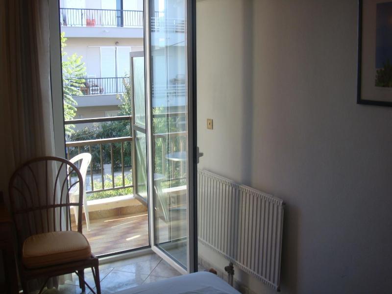 Karis Hotel - image 10
