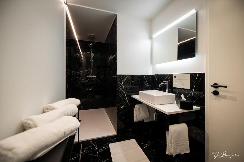 Superior Double Room image 1