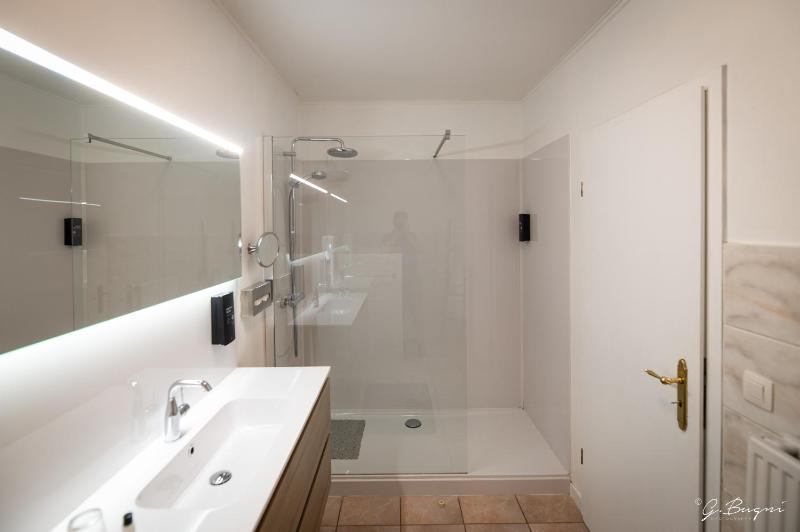 Quadruple Room image 1