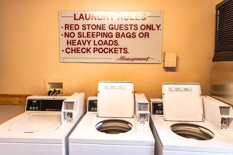 Red Stone Inn - image 10