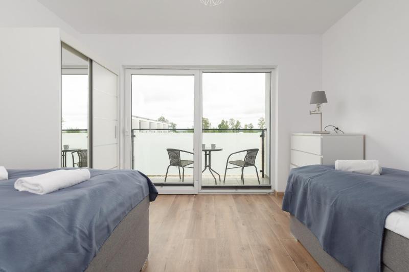 Lake House Sosnowy Las Mielno by Noclegi Renters - image 8