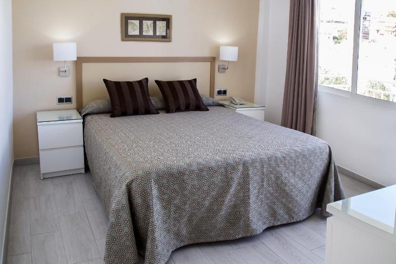 Apartamentos Ecuador Park - image 31