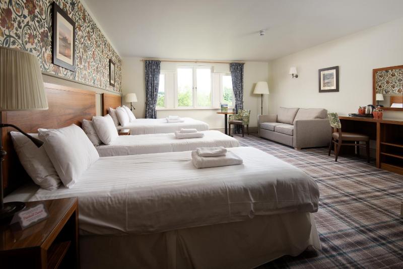 Family Room, sleeps 6 image 1