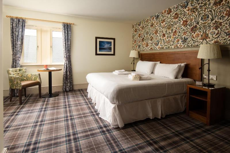 Accessible Double or Twin Room image 3