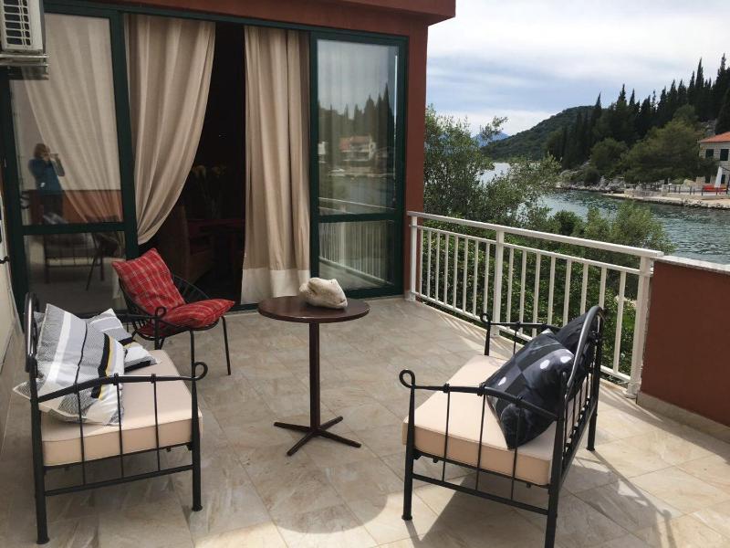 One-Bedroom Apartment with Balcony image 1