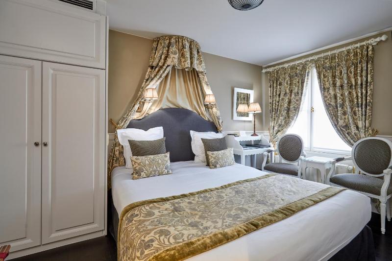 Charming Room image 1