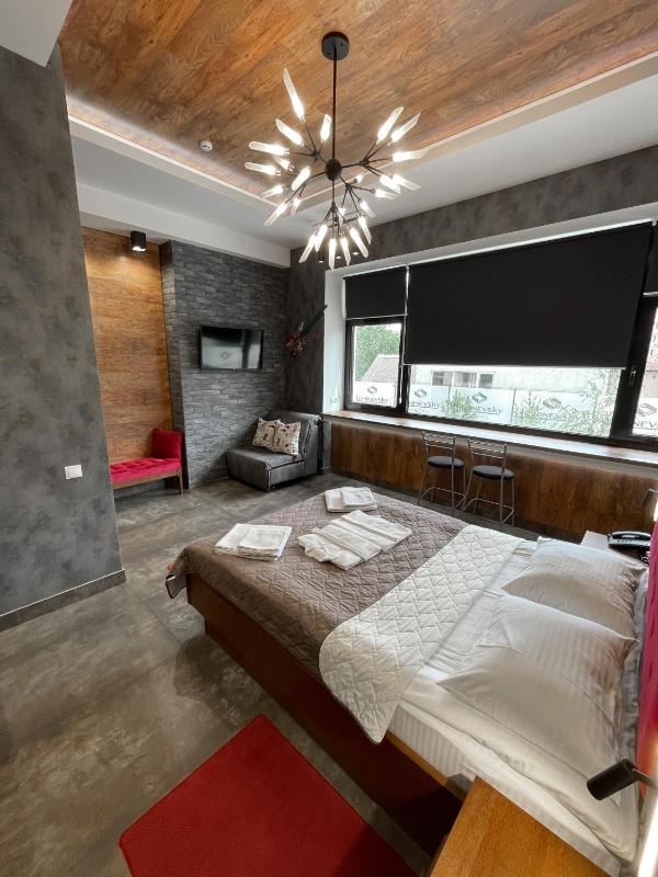 Deluxe Triple Room image 1