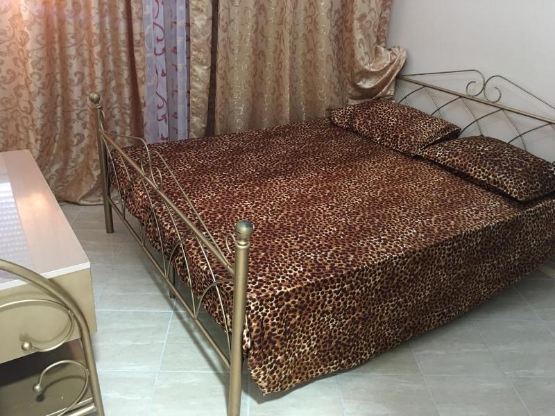 Royal Apartment Luxury Holiday for Queen and King - image 7