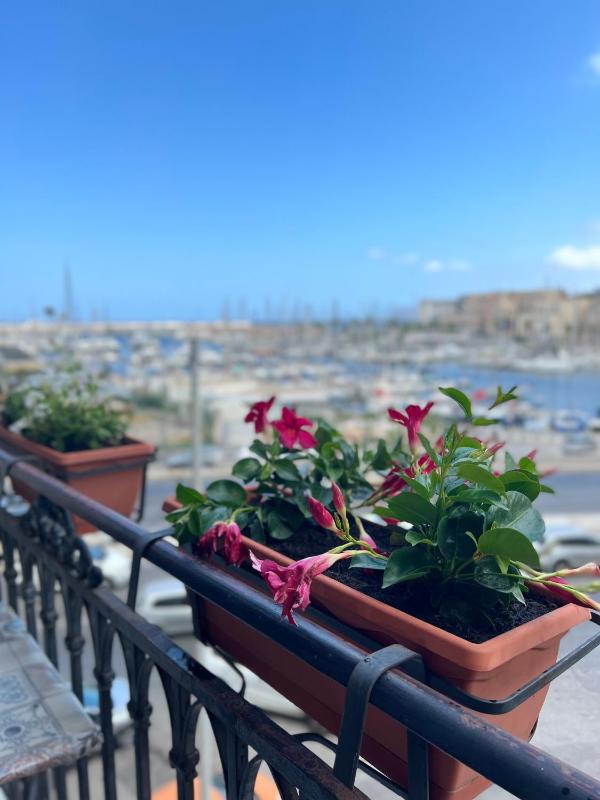 Quadruple Room image 3