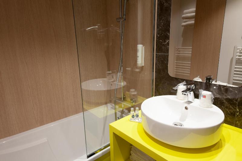 Superior Family Suite - Non-Smoking image 2