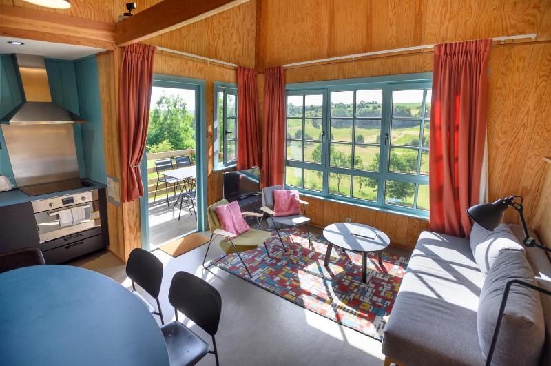 Two-Bedroom House image 3