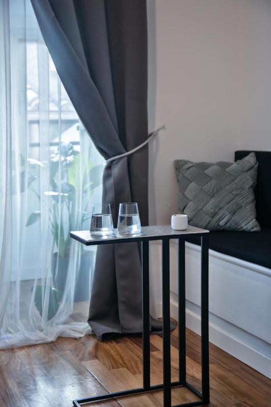 Deluxe King Room image 4