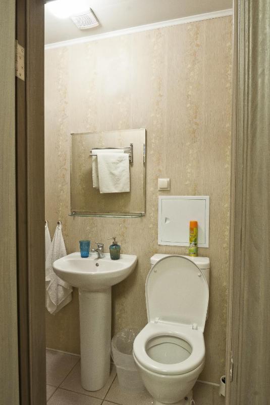Standard Single Room image 3