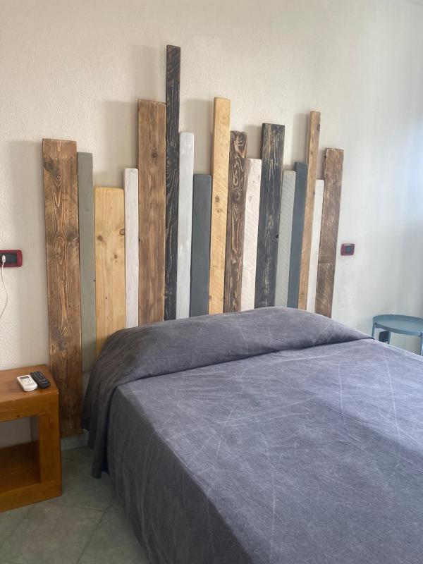 Economy Double Room image 4