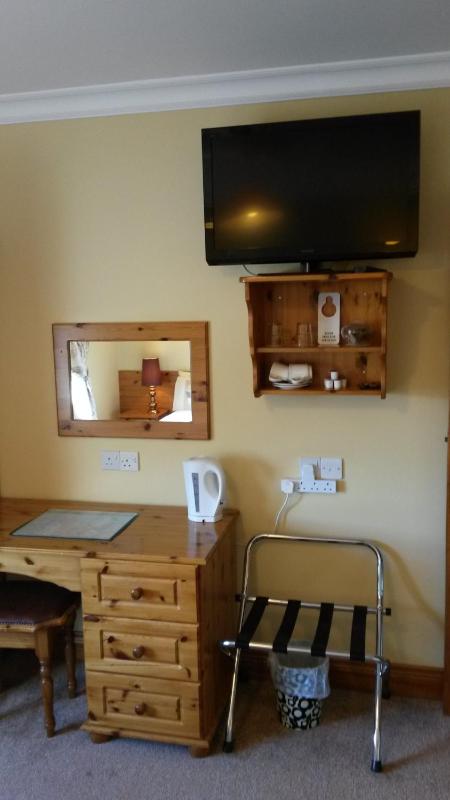 Deluxe Double Room image 3