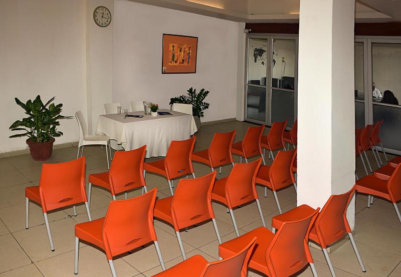 La Siesta Hotel - image 11