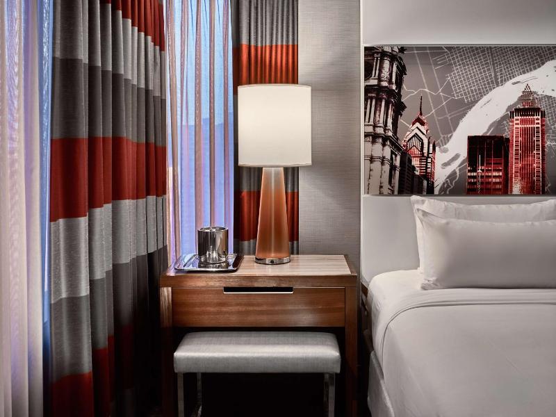 Junior Suite with King Bed image 1