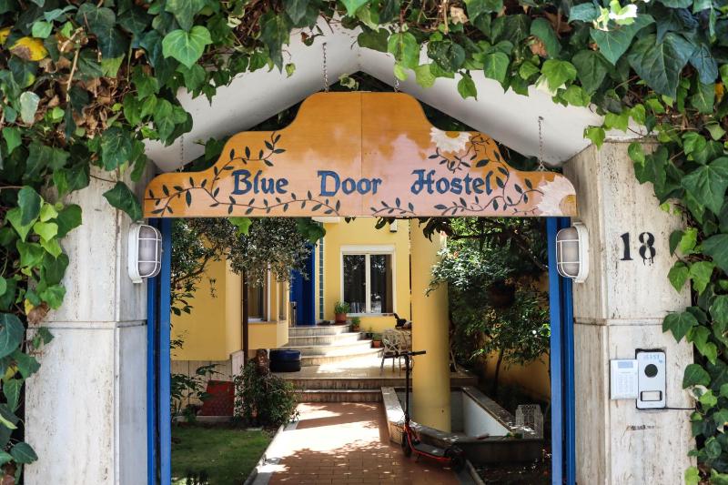 Blue Door Hostel - image 1