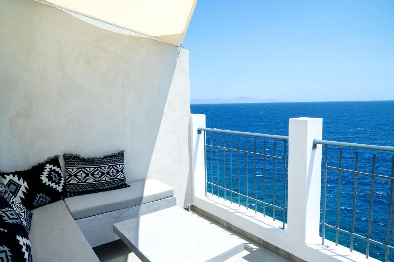 Suite with Sea View image 4