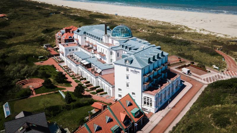 Strandhotel Kurhaus Juist - image 7