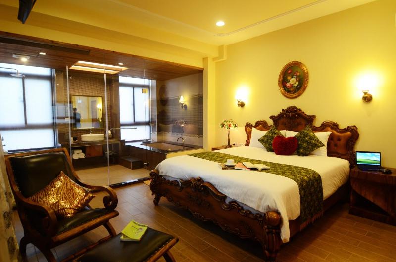 Full Sweet Inn - image 21
