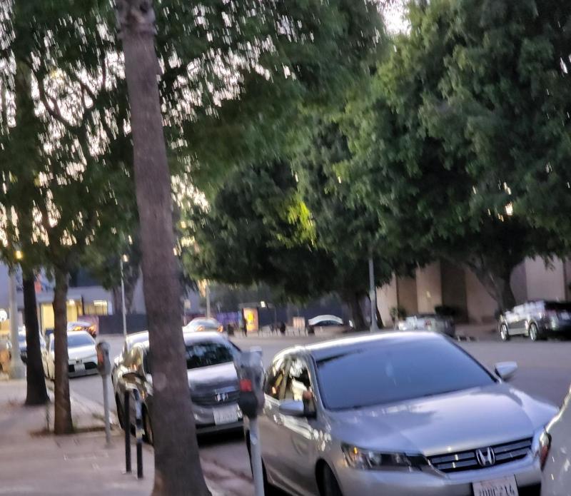 Deluxe Queen Room image 4