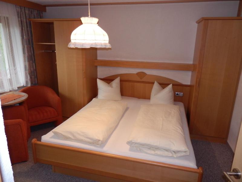 One-Bedroom Apartment with Balcony image 3