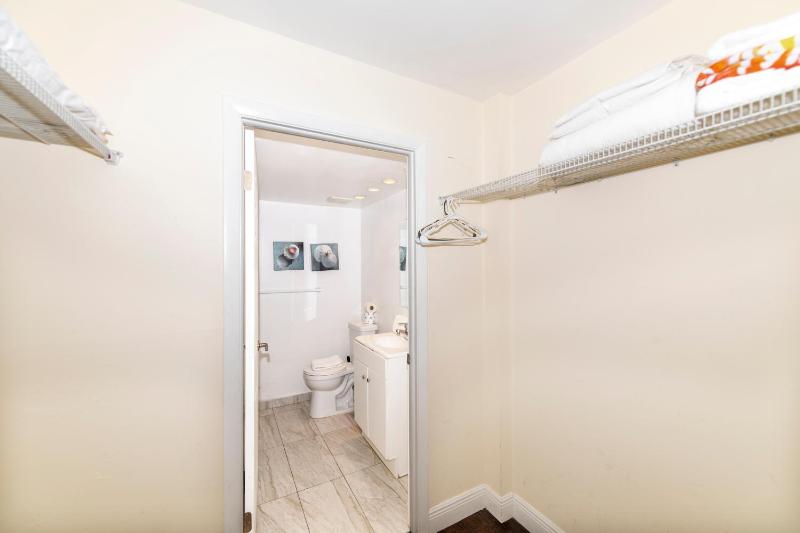 South Beach Apartments - image 20