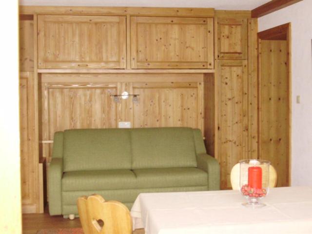 One-Bedroom Apartment with Balcony image 2