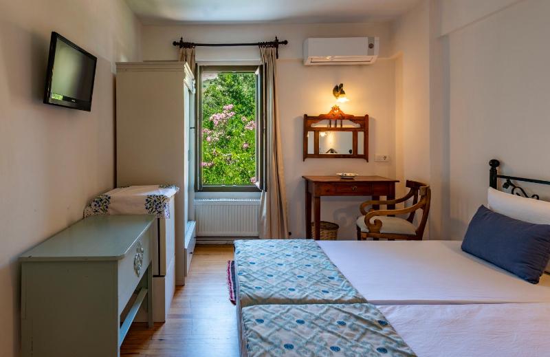 Economic Single Room image 4