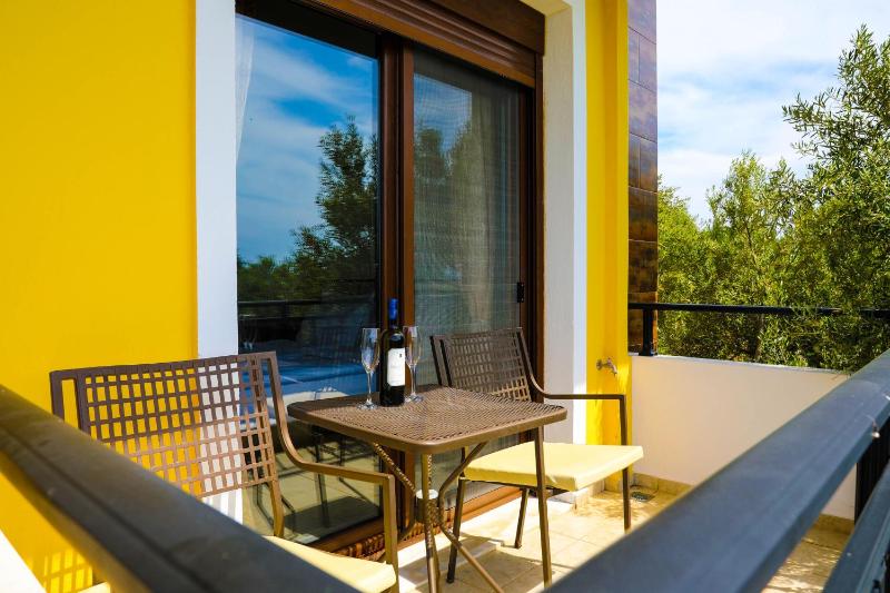 Deluxe Double Room with Sea View image 4