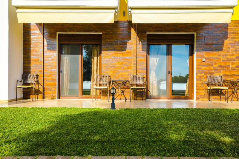 Deluxe Family Room image 2