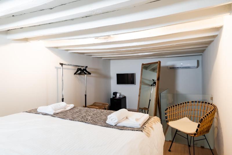 Guru accommodations - image 16