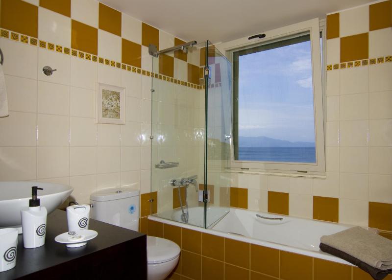 Three-Bedroom Beach Front Villa with Private Pool image 2