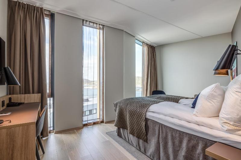 Deluxe Double Room image 4