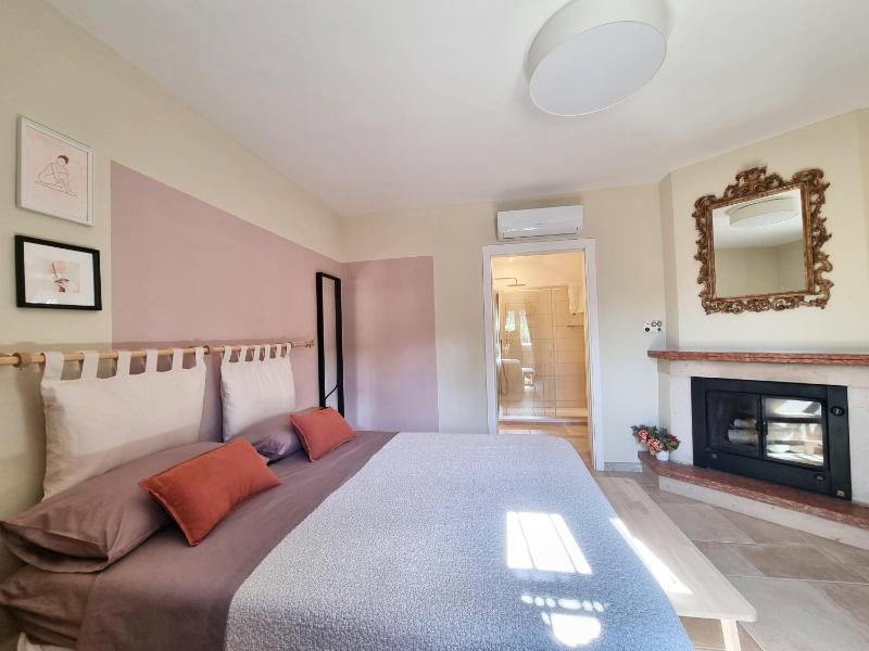 Double Room image 2