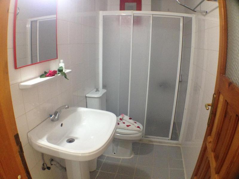 Standard Double Room image 4