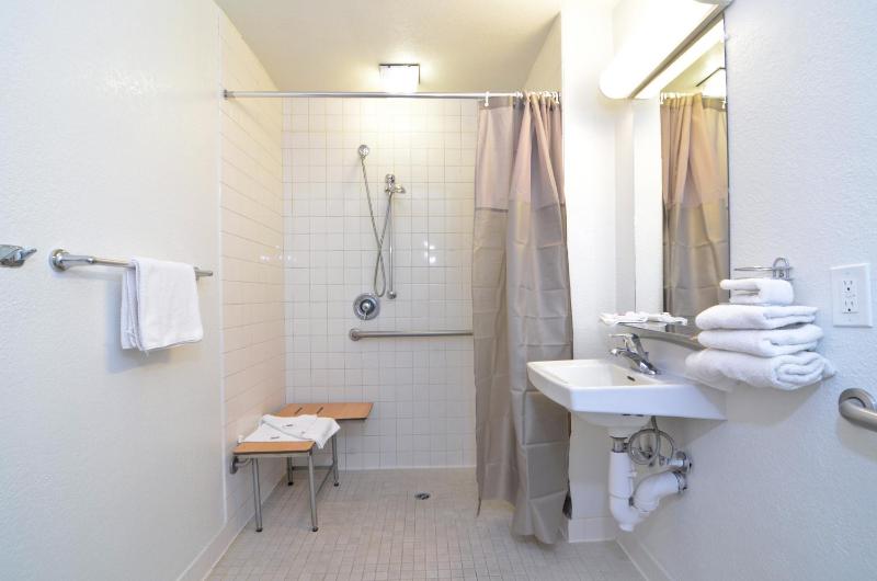Motel 6-Palm Springs CA - East - Palm Canyon - image 22