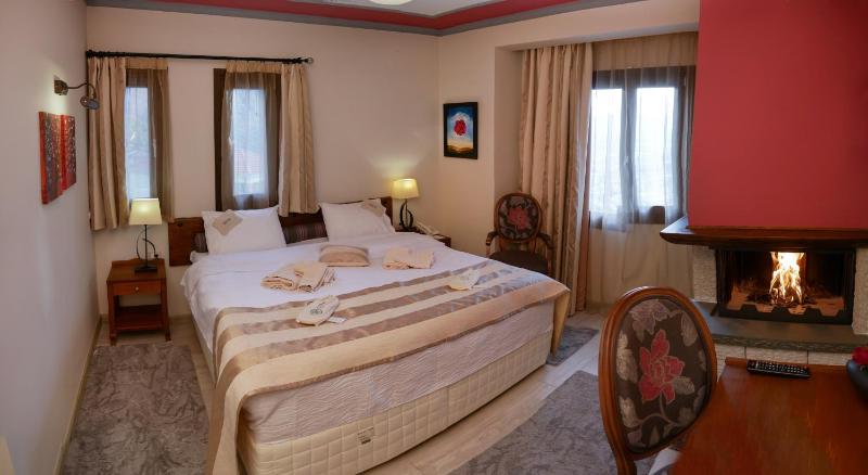 Deluxe Double Room with Fireplace image 4