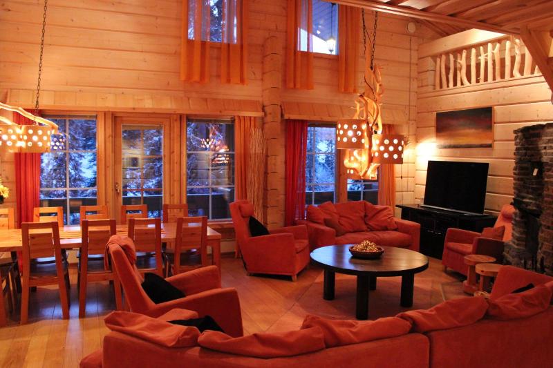 Six-Bedroom Chalet with Sauna image 2