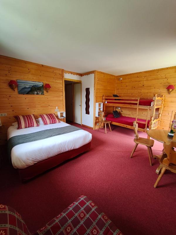 Quadruple Room image 1