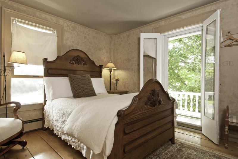 Budget Double Room image 4