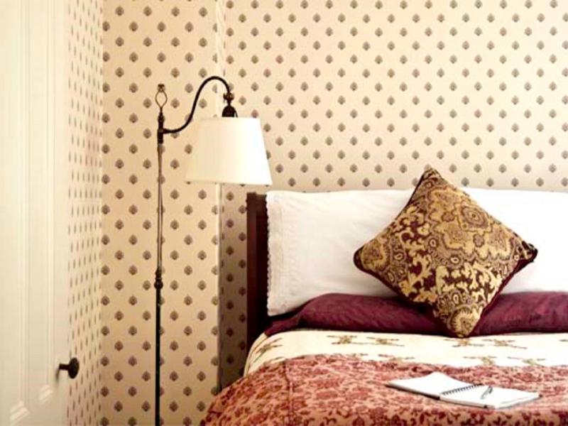 Double Room with Private Bathroom image 2