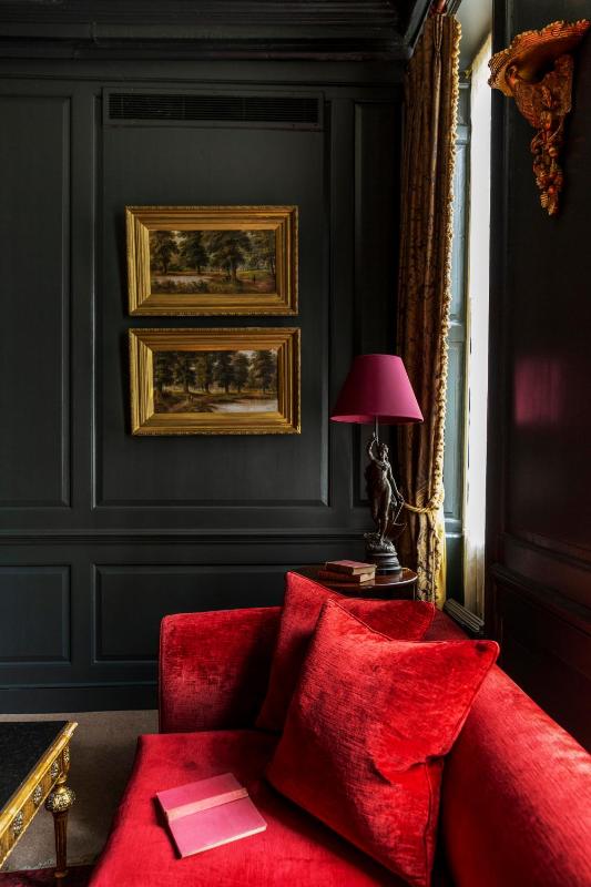 Deluxe Double Room image 4