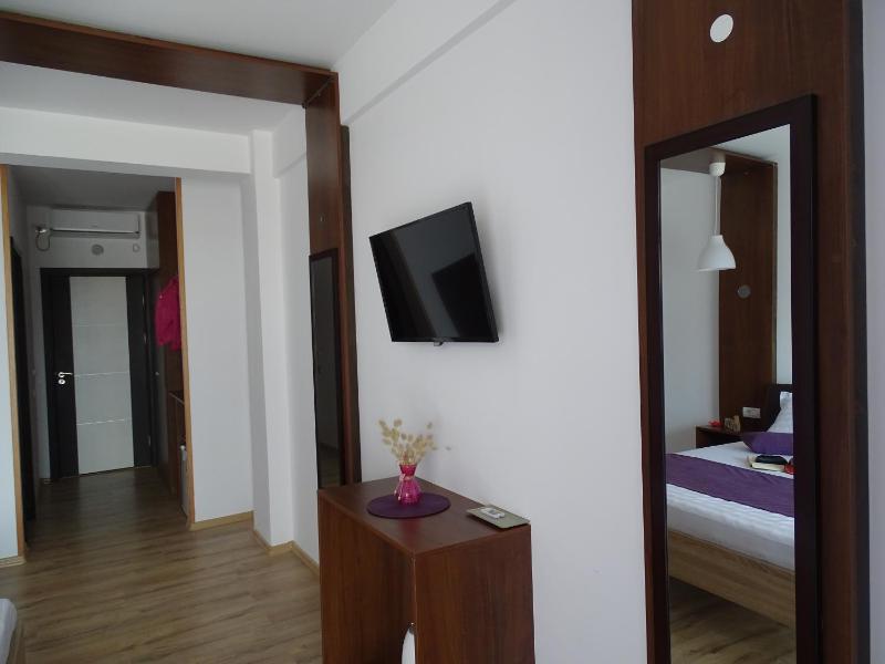 Superior Double Room image 3
