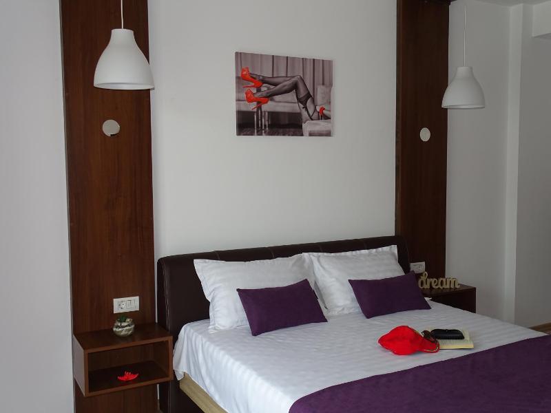 Superior Double Room image 2