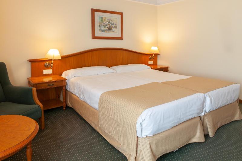 Double or Twin Room image 1