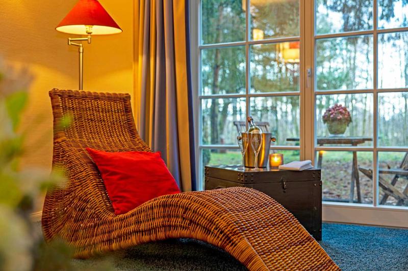 Deluxe Double Room image 2